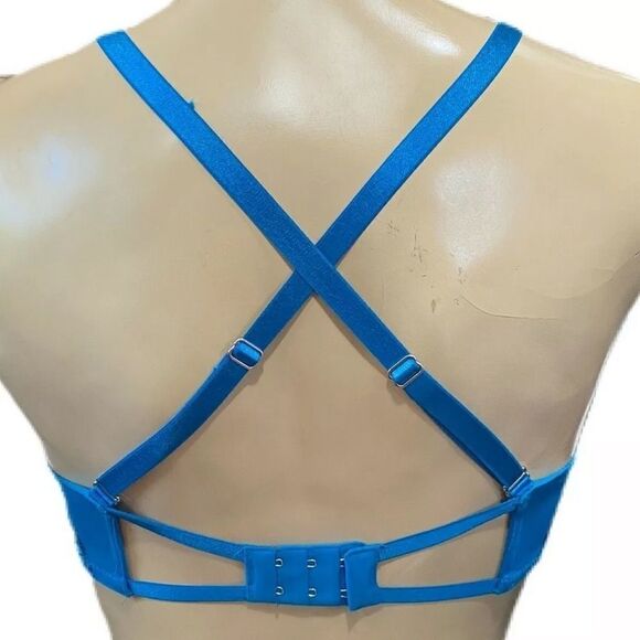 Victoria’s Secret Very Sexy Sheer Mesh unlined Plunge bra - Picture 5 of 8